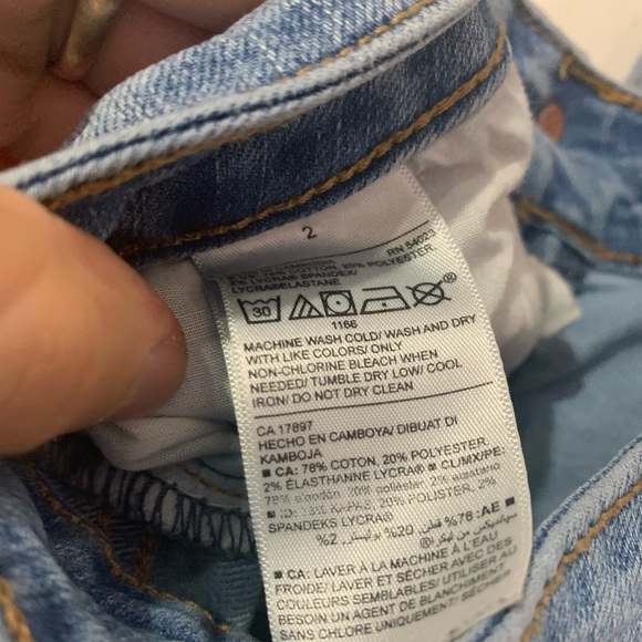 Old Navy Mid Rise Skinny Jeans - Picture 6 of 6